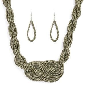 Paparazzi Seed Bead Necklace